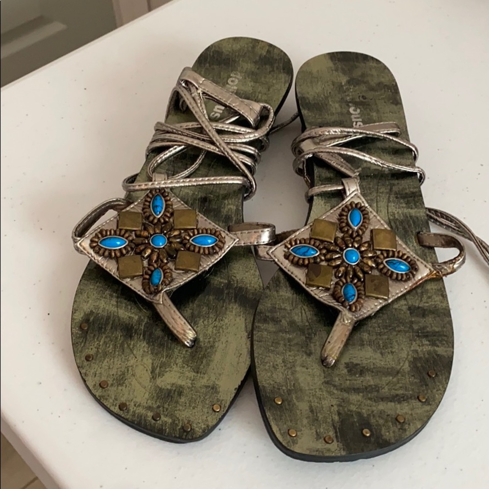 Dollhouse lace up sandals